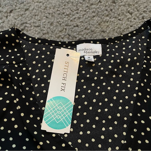 NWT Polka Dot Blouse by Madison & Berkeley | Size Medium - Picture 4 of 7